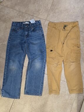 Levi's Blue Denim Boys' Jeans & Tan Cargo Pants Combo